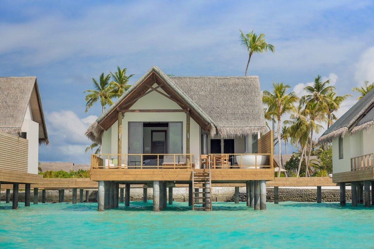 Maldives With 50 Percent Off On Sea Plane Roundtrip 04 Nights & Above Resort Fushifaru