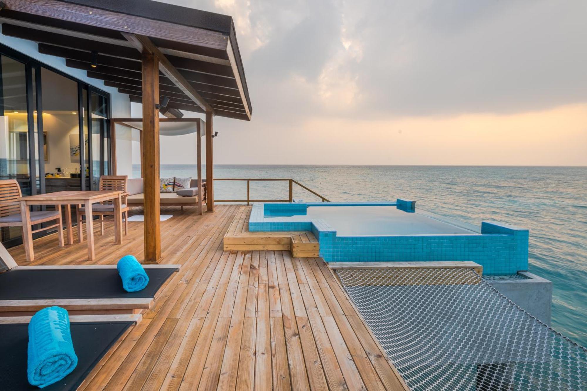 Maldives With 50 Percent Off On Sea Plane Roundtrip 04 Nights & Above 5* Fushifaru