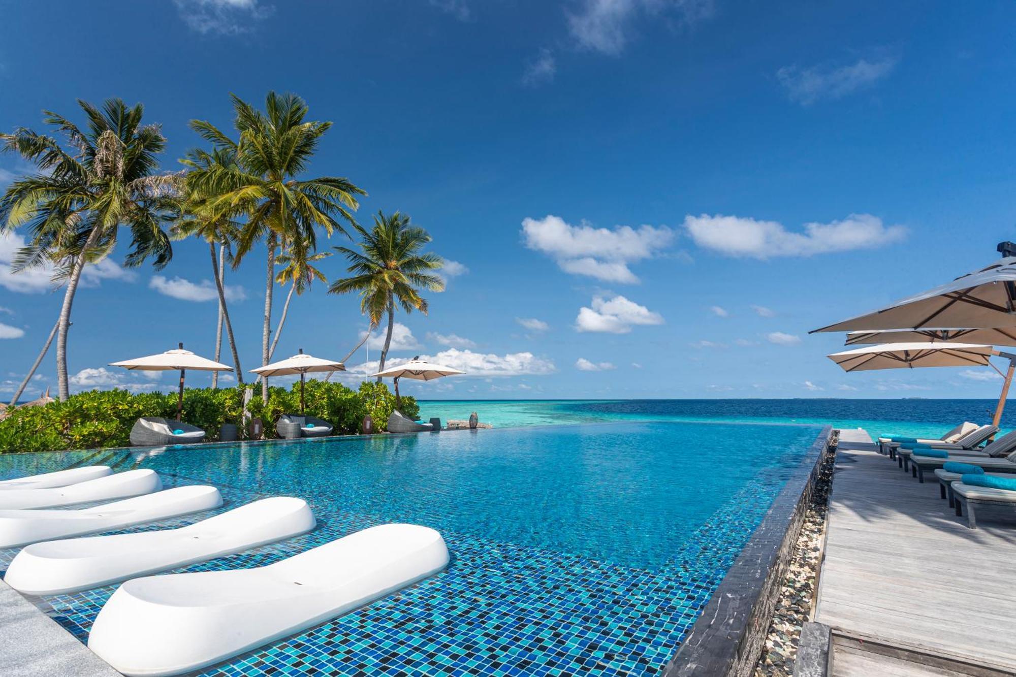 Maldives With 50 Percent Off On Sea Plane Roundtrip 04 Nights & Above Resort