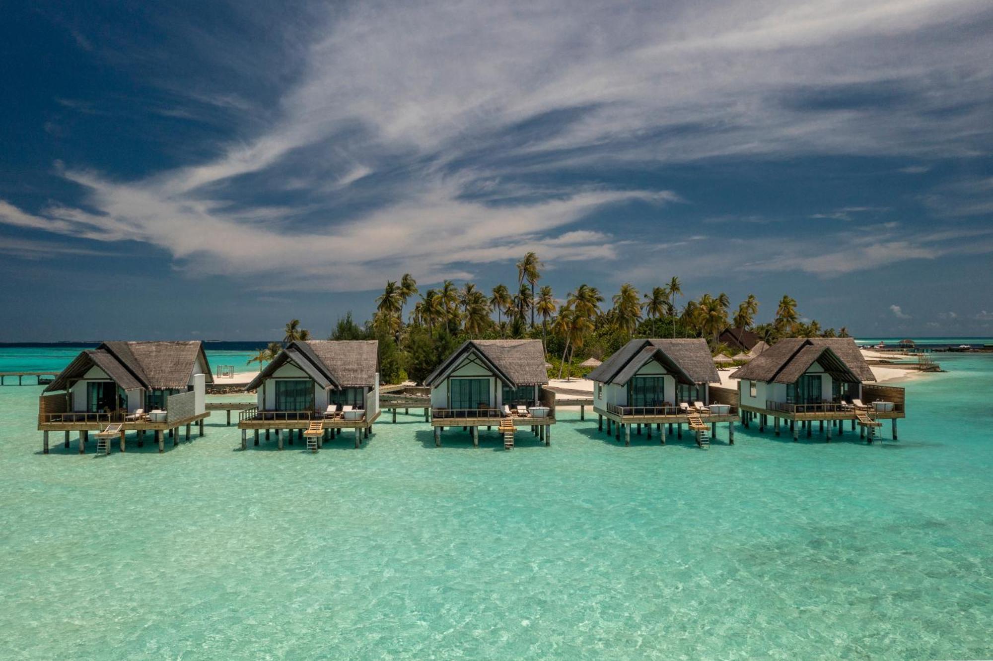 Resort Maldives With 50 Percent Off On Sea Plane Roundtrip 04 Nights & Above 5*